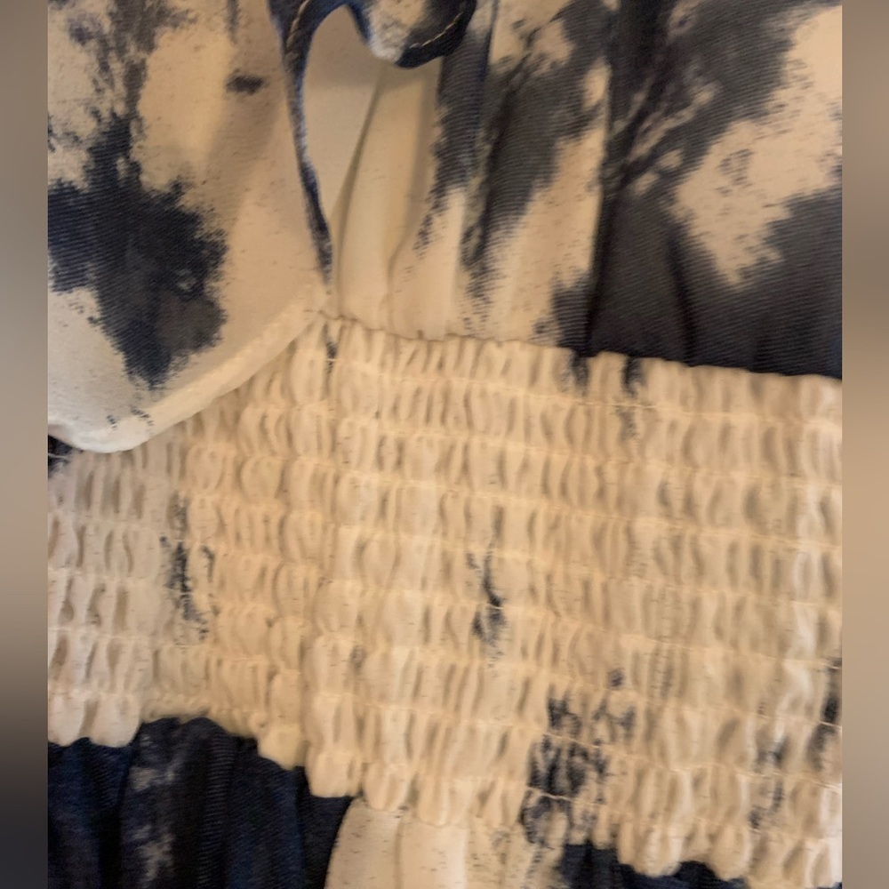 Guess/light and flowing size S dress, blue and ivory - Picture 4 of 8